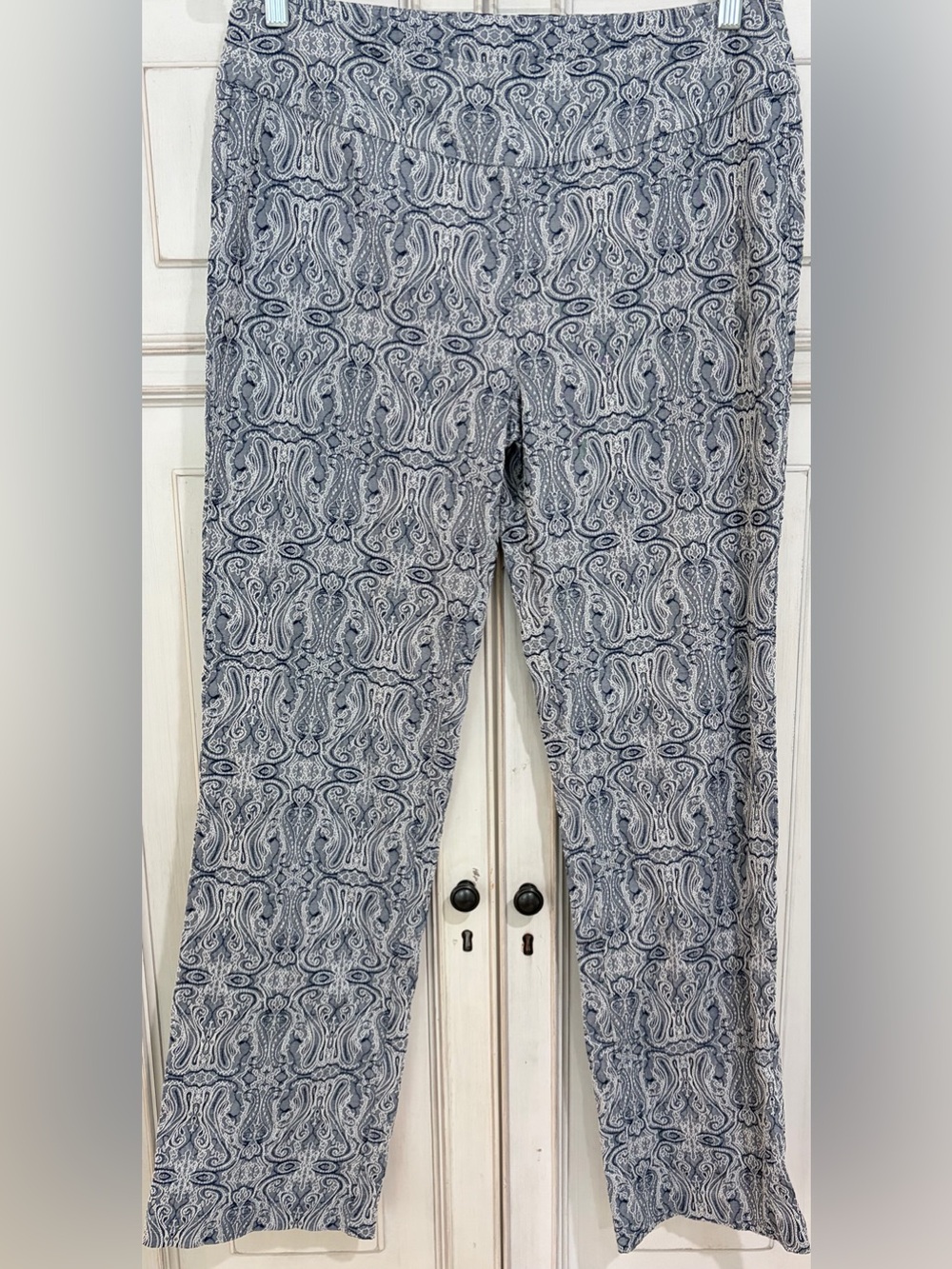 PRELOVED SZ 12 Lulu B Paisley Print Blue & White Stretch Pants
